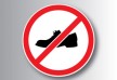 No shoes sign free vector illustration thumb